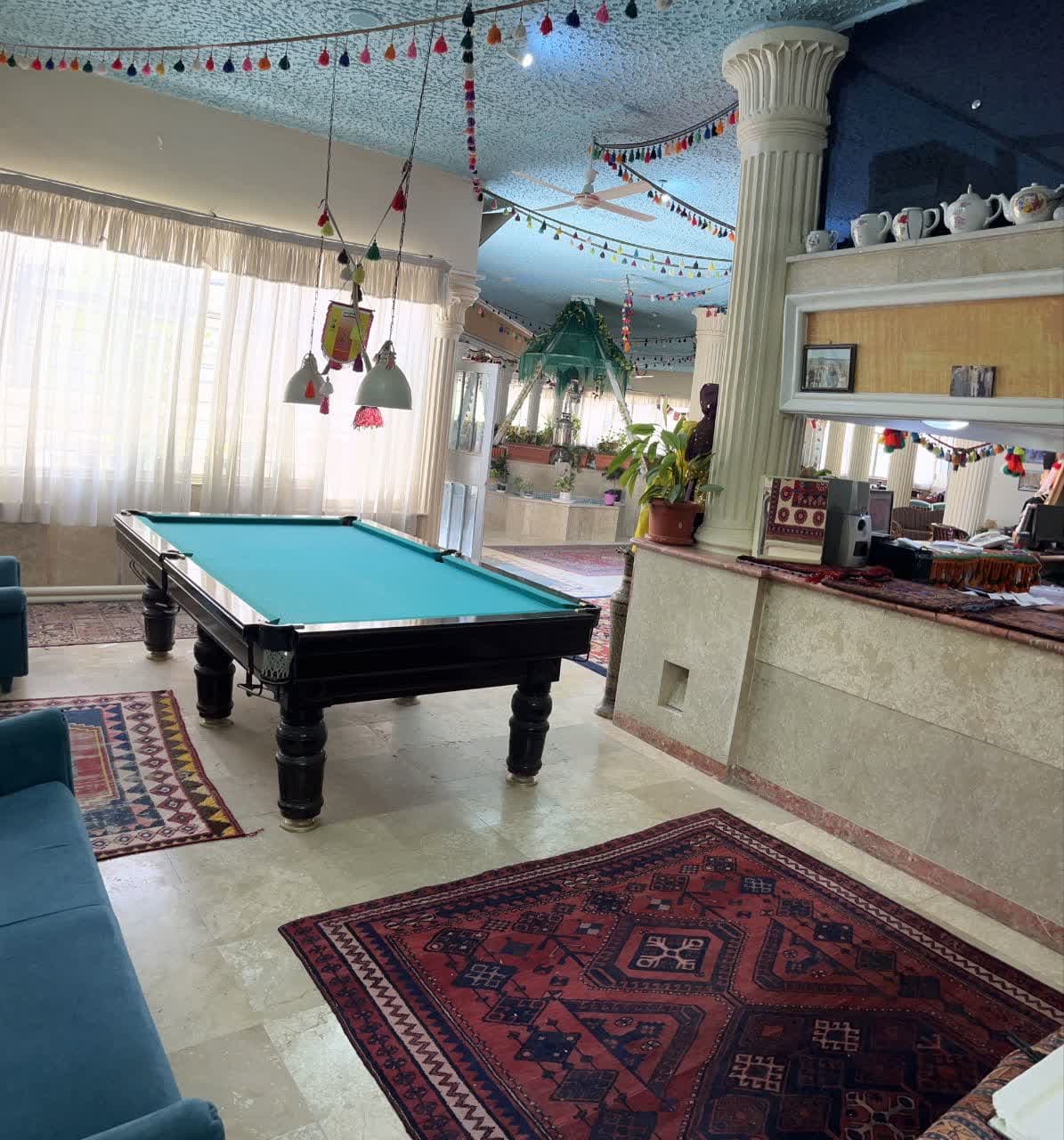 استخر و اسپا