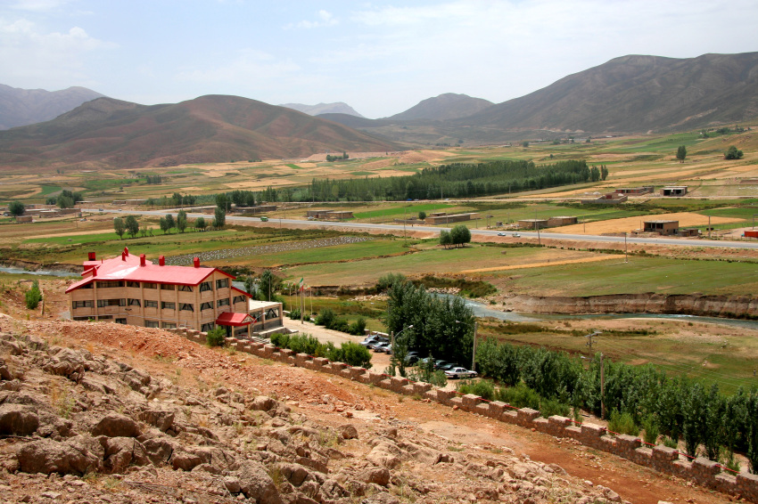 نمای بیرونی هتل کوهرنگ